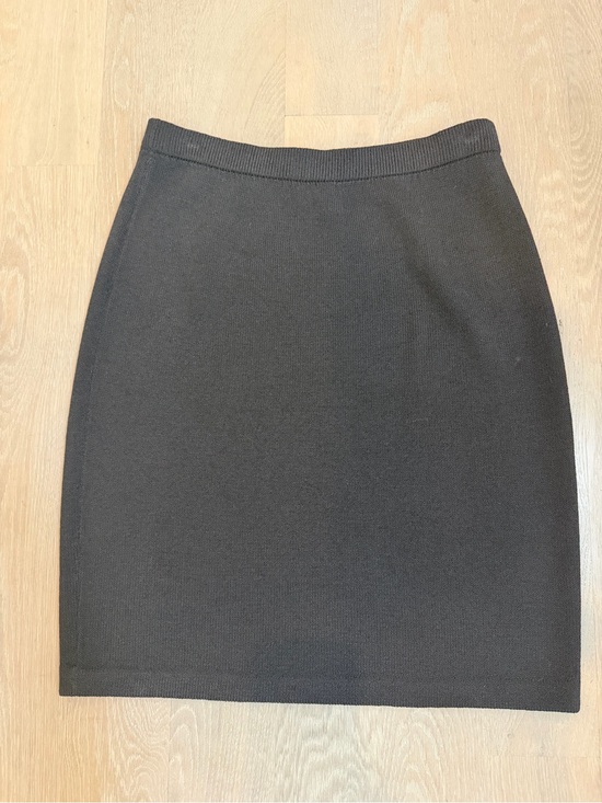 St. John Dresses & Skirts - St. John Basics Black Knit Pull on Pencil Skirt, EUC, SZ 10